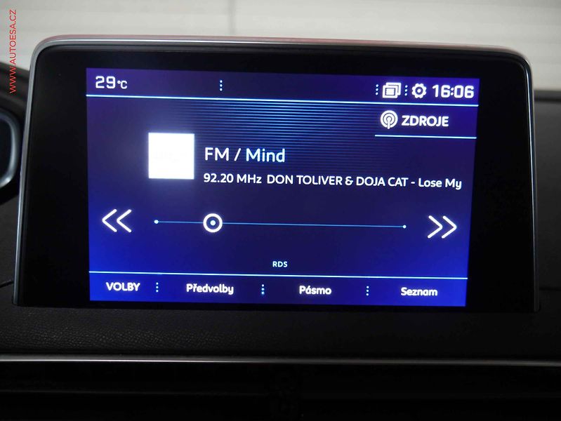 Peugeot 5008 (2017) 1.6 HDi, Active - fotka 17 z 23
