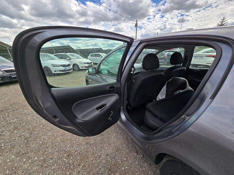 Peugeot 206 (2009) 206 1.1 44kw,klima,2 s - fotka 11 z 23
