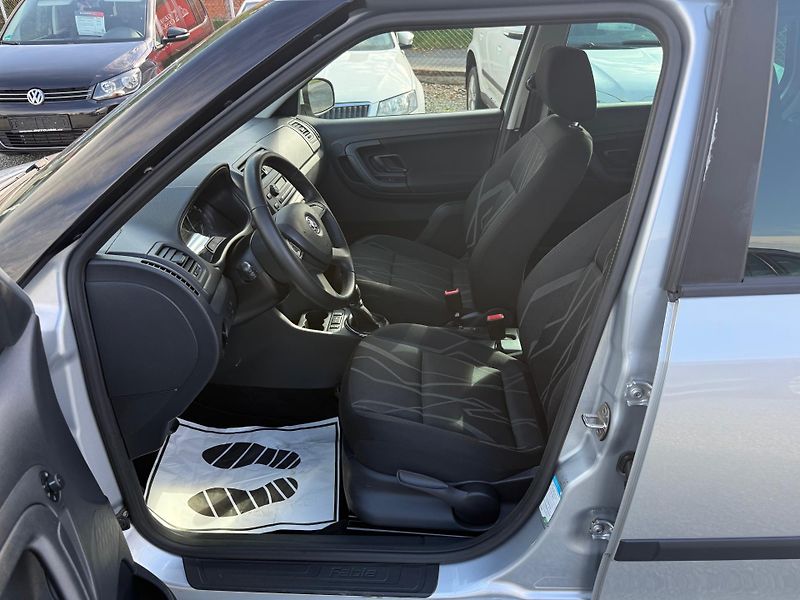 Škoda Fabia 1.2 TSI FRESH - fotka 8 z 13