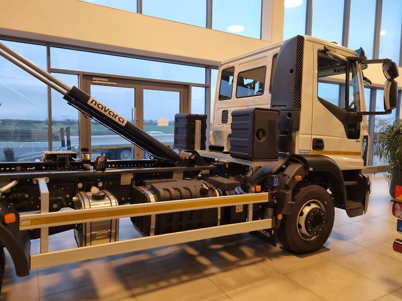 Iveco Eurocargo 120E22 KONTEJNER 8T - fotka 10 z 19