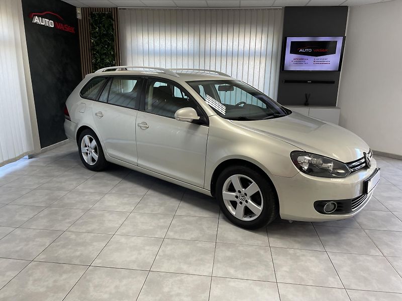 Volkswagen Golf TSi ČR 1.MAJ. 6M TZ DIGIAC   - fotka 2 z 23