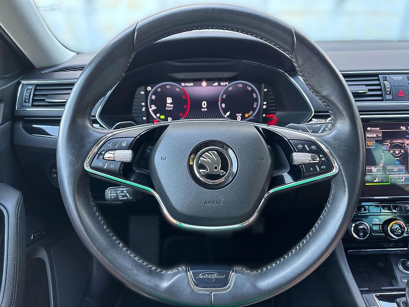 Škoda Superb (2021) Combi 2.0 TDI 4x4 DSG L&K - fotka 19 z 30