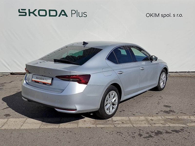 Škoda Octavia (2025) Top Selection 1,5 Tsi 110 Kw D - fotka 2 z 38