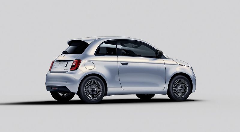 Fiat 500 (2026) Hybrid Icon 1.0 BSG 65k - fotka 2 z 5