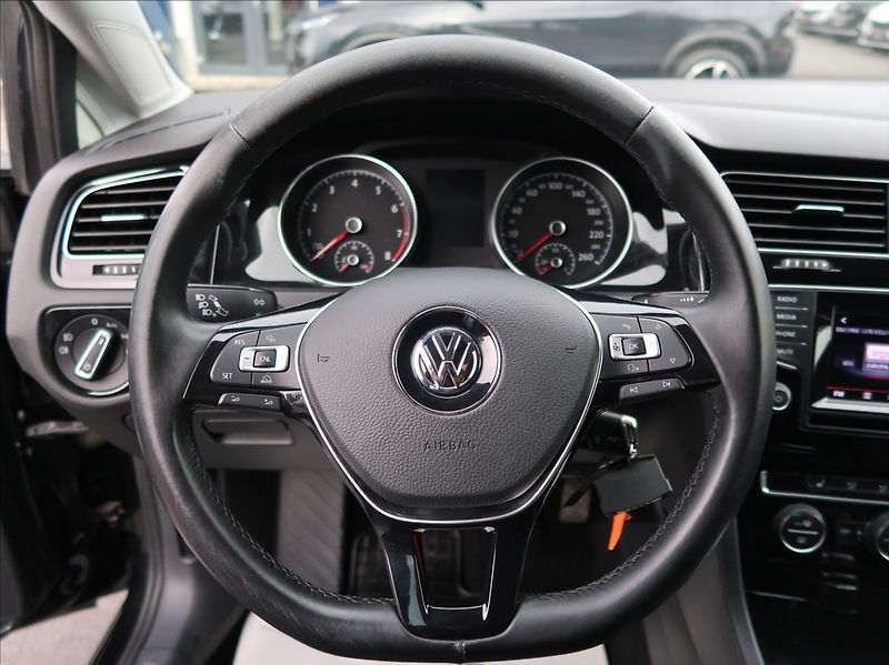 Volkswagen Golf 1,4 TSi,103kW,1majČR,Aut.klima - fotka 15 z 23