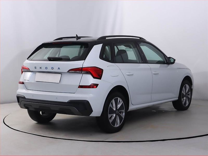 Škoda Kamiq (2025) 1.0 TSI - fotka 5 z 21