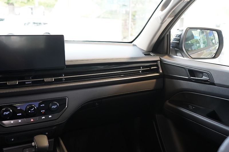 Ostatní (2026) PREMIUM 2.2 Diesel E-XDI 72220 - fotka 13 z 15