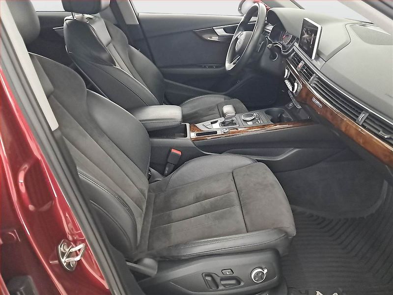 Audi A4 (2019) 40 TDI - fotka 9 z 24