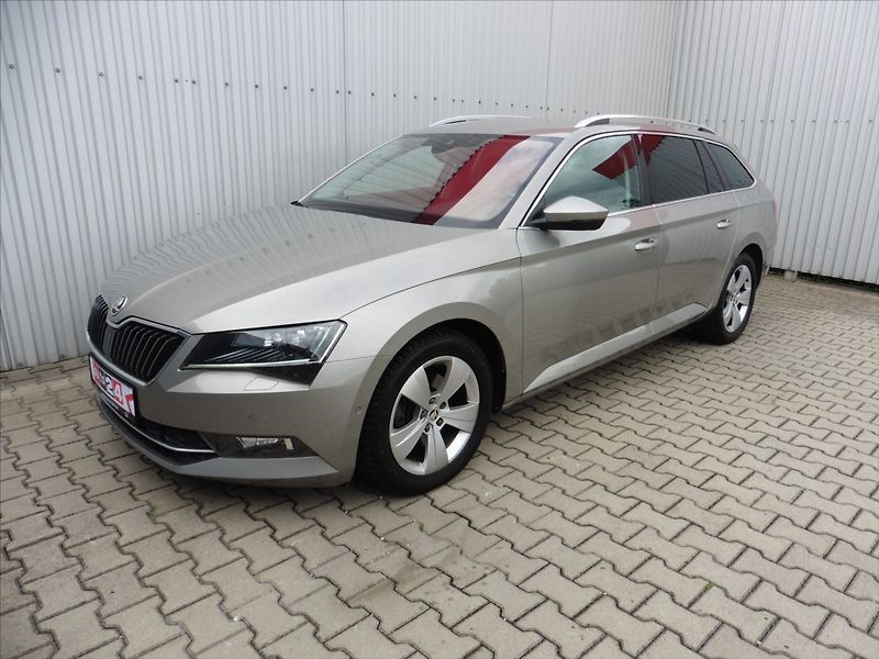 Škoda Superb 2,0 TDi Style Navi  III Combi - fotka 1 z 18