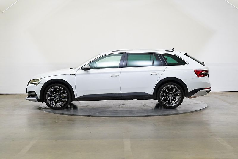 Škoda Superb - fotka 3 z 27