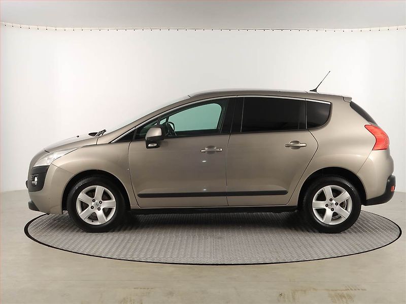 Peugeot 3008 (2011) 1.6 HDi, Navi, Tempomat - fotka 3 z 18