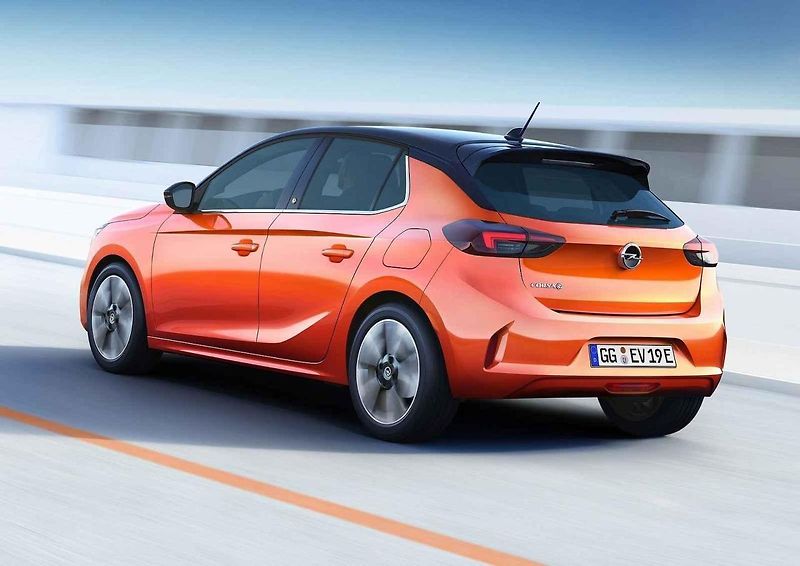 Peugeot e-2008