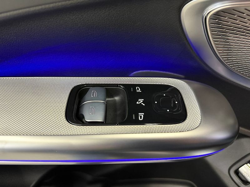 Mercedes-Benz CLE (2026) 4MATIC+ PERFORMANCE, PANORAMA, - fotka 31 z 34