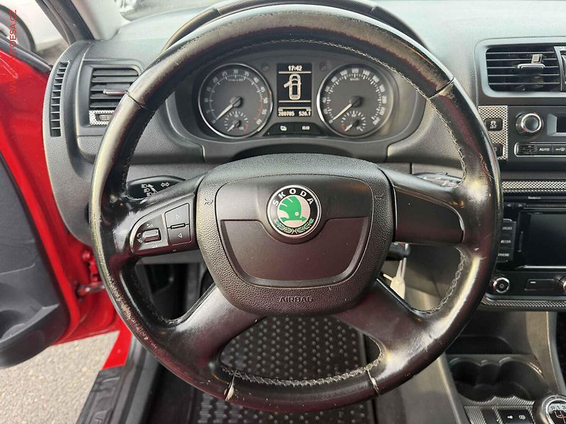 Škoda Roomster (2011) 1.6 TDi, ČR, Attractive - fotka 12 z 18