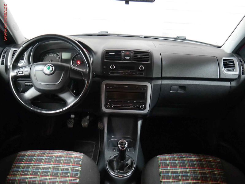 Škoda Fabia (2012) 1.2 TSI, AC. temp. - fotka 8 z 18