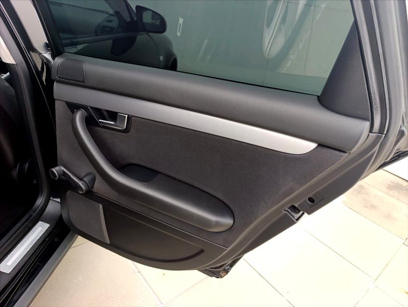 Audi A4 Avant 1,9 TDi Aut.klimatizace - fotka 21 z 29