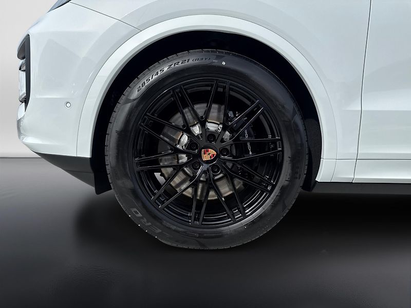 Porsche Cayenne S Coupé - fotka 9 z 30