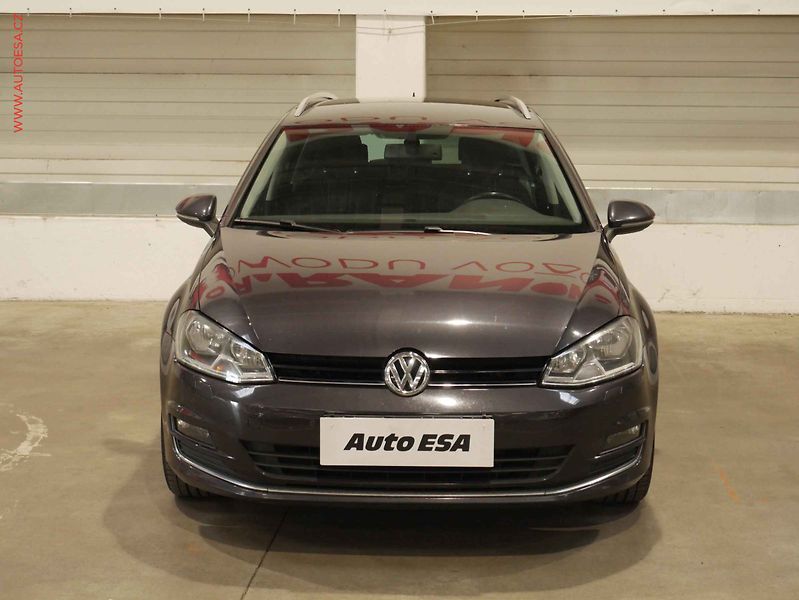 Volkswagen Golf (2016) 1.6 TDi, Lounge, DSG - fotka 2 z 19