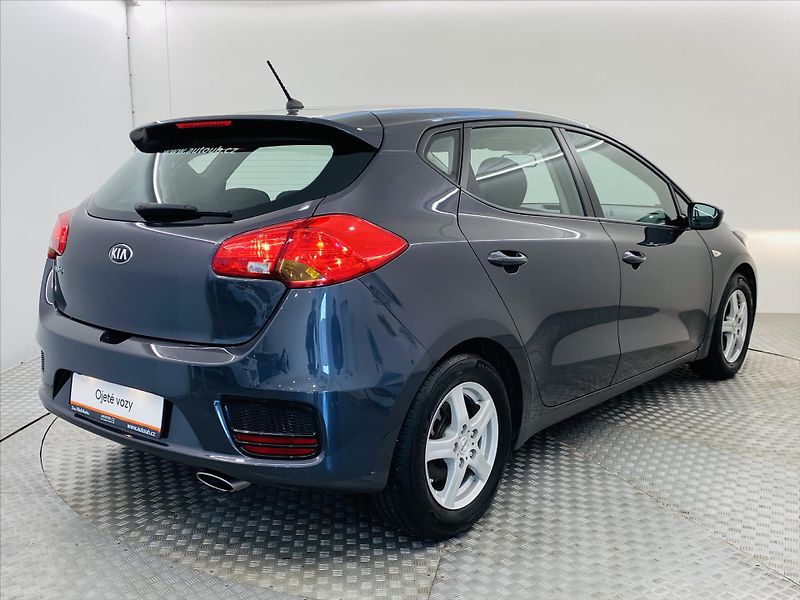 Kia Ceed 1,4 CVVT 73 kW Klima 1. maj.ČR - fotka 2 z 24