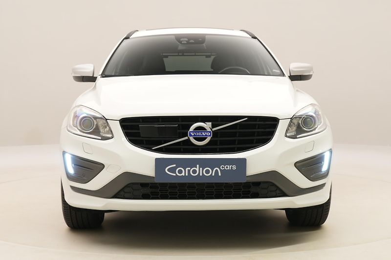 Volvo XC60 D4 AWD MOMENTUM AUT  - fotka 15 z 48