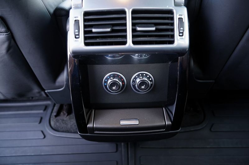 Land Rover Range Rover 4.4 SDV8 Autobiography/4x4/ČR - fotka 33 z 46