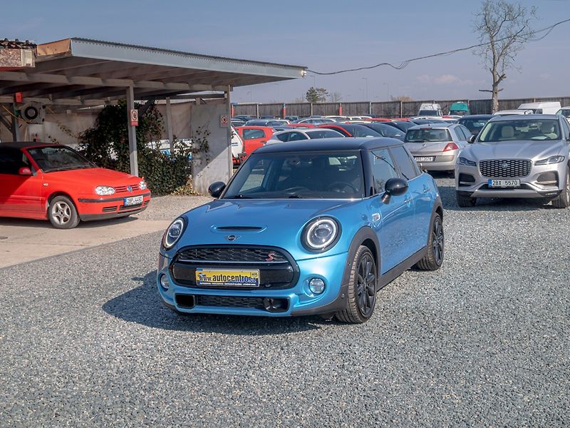 Mini Cooper S (2018) 12/18 2.0T 141KW mat - fotka 1 z 56