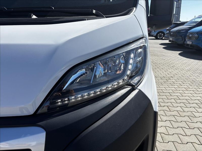 Peugeot Boxer 2,2 BlueHDI 140k 3500 L3 - fotka 8 z 21