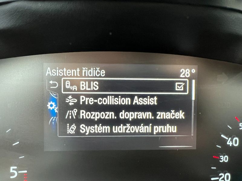 Ford Focus (2021) 1.5TDCI 88kW! TITANIUM! tažné - fotka 24 z 38