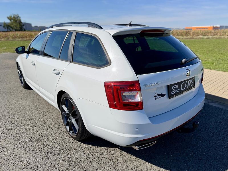 Škoda Octavia RS 2.0 TSI CHALLENGE DSG XENON - fotka 3 z 49