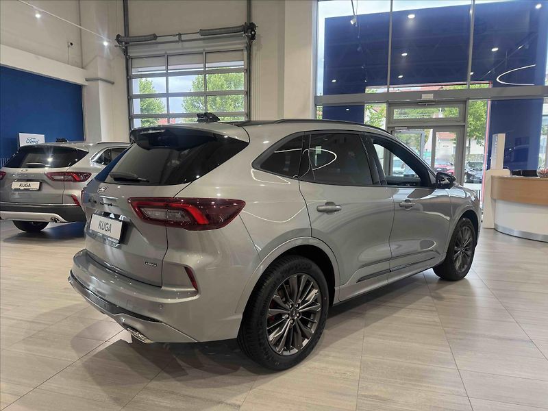 Ford Kuga (2026) 2.5 Duratec PHEV 178 kW/243 ko - fotka 5 z 18