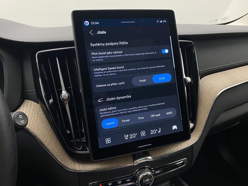 Volvo XC60 T6 AWD RECHARGE BRIGHT ULTRA  - fotka 48 z 67