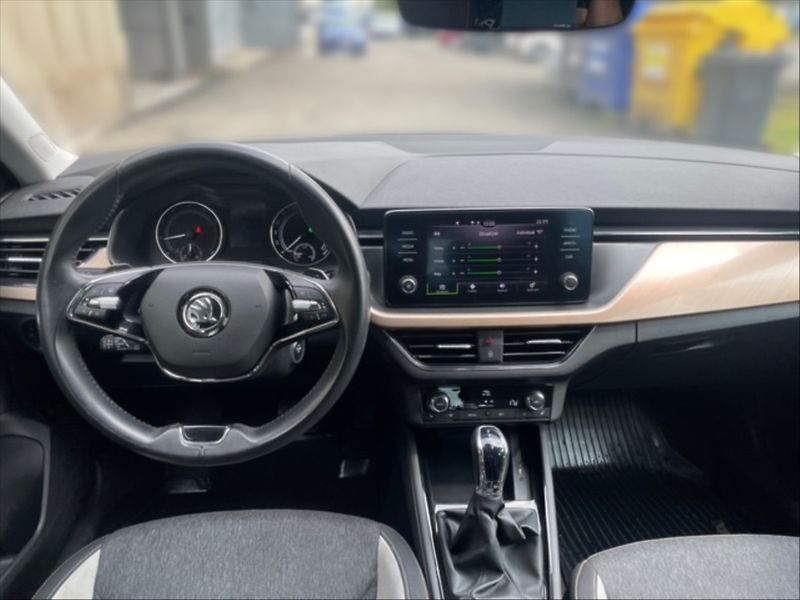 Škoda Scala 1,5 TSI 110 Style AT - fotka 9 z 11