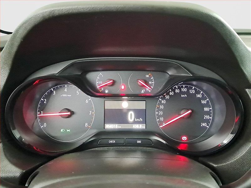 Opel Grandland X (2022) 1.2 Turbo, Serv.kniha - fotka 11 z 20