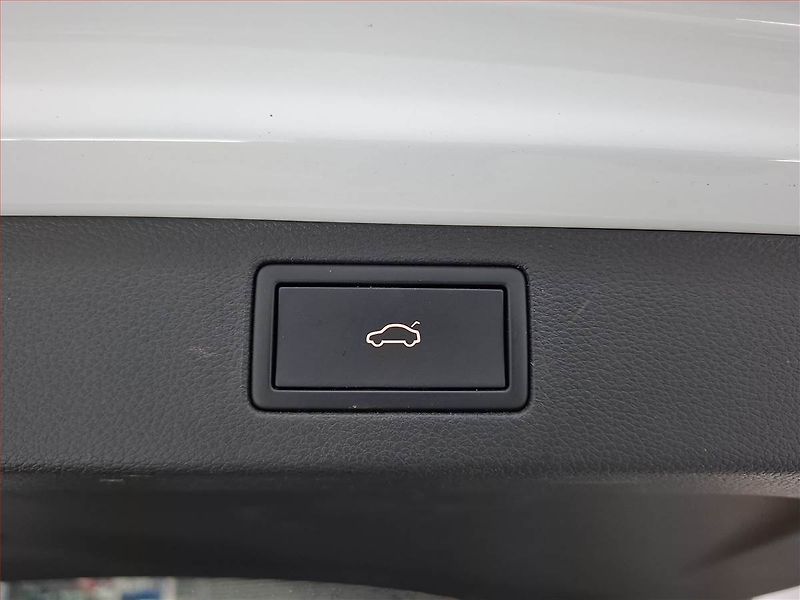Škoda Kamiq (2023) Monte Carlo 1.5 TSI - fotka 21 z 23
