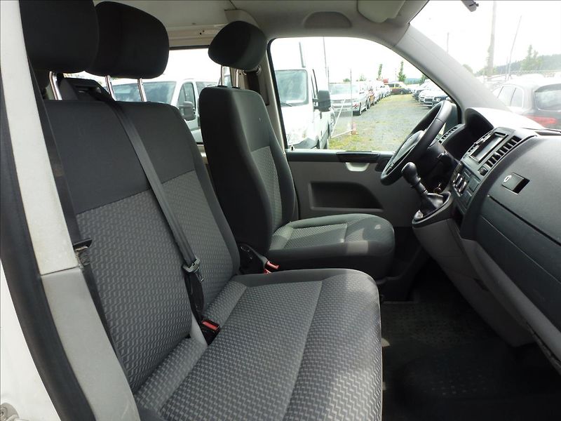 Volkswagen Transporter 2,0 TDI Long L2 Klima 6 míst - fotka 25 z 44