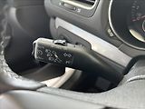 Volkswagen Golf 1,2   TSI 77kW,SERVISKA - náhled 11