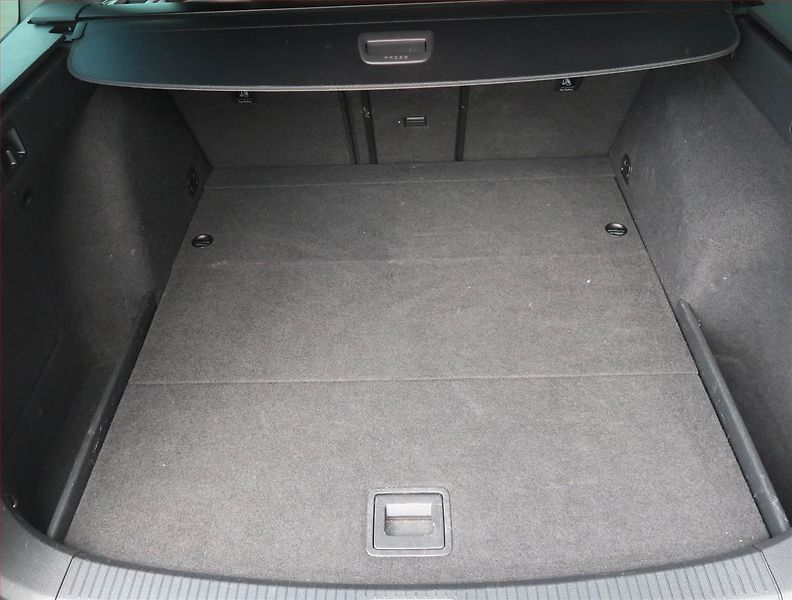 Volkswagen Golf (2016) 1.6 TDI, Tempomat - fotka 12 z 13