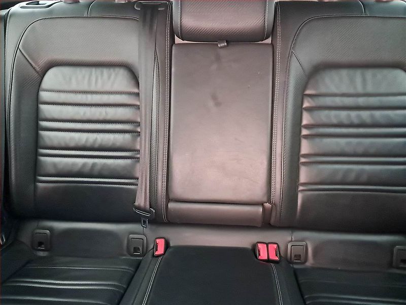 Volkswagen Passat (2021) R-Line 2.0 TDI - fotka 10 z 17