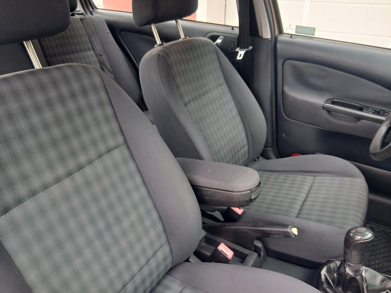 Škoda Octavia 1.9 TDi - fotka 16 z 29