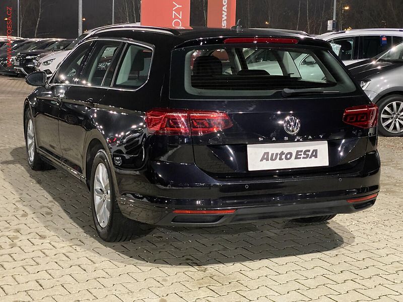 Volkswagen Passat (2020) 1.6 TDi, Business, DSG, LED - fotka 6 z 18