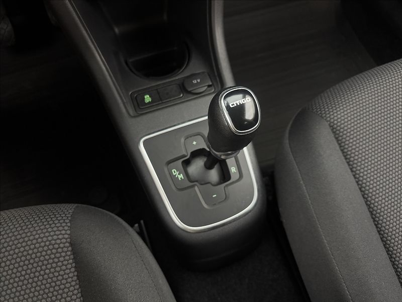 Škoda Citigo 1,0 AUTOMAT NAV SENZORY VÝHŘEV - fotka 19 z 30