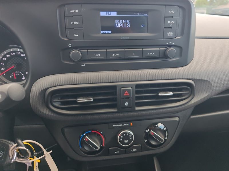 Hyundai i10 1,0 i Comfort Club - fotka 10 z 11