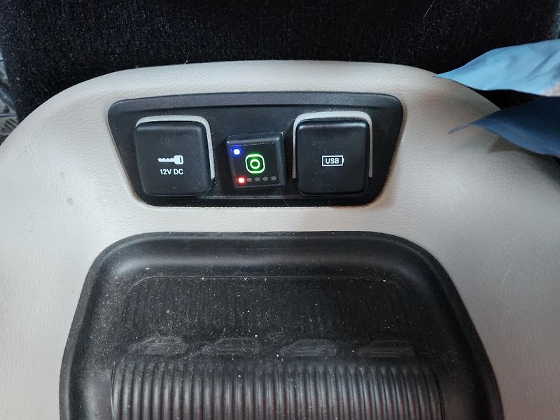 Chrysler Pacifica (2018)  Touring L, 8 míst, LPG, TZ - fotka 14 z 38