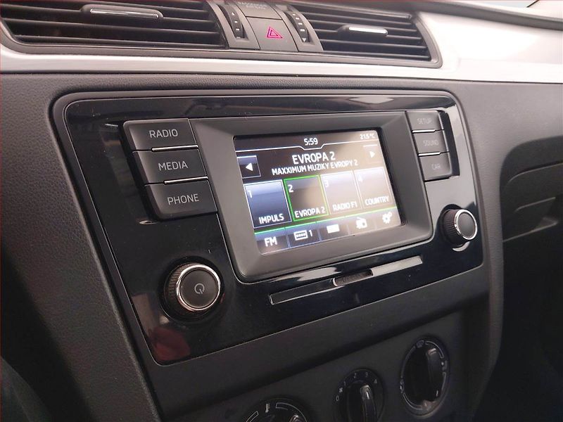 Škoda Rapid (2015) Ambition 1.4 TDI - fotka 13 z 18