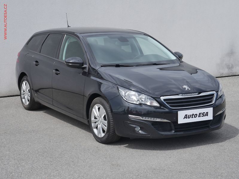 Peugeot 308 (2016) 1.6HDI, navi, autoAC - fotografie inzerátu