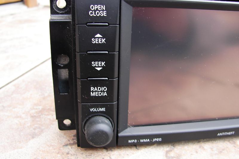 Ostatní Jeep Chrysler Rádio NAVI Camer - fotka 2 z 9