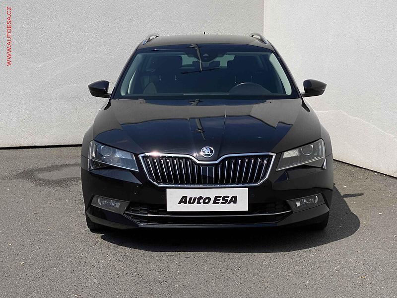 Škoda Superb (2017) 2.0 TDi, Style, kamera - fotka 2 z 17