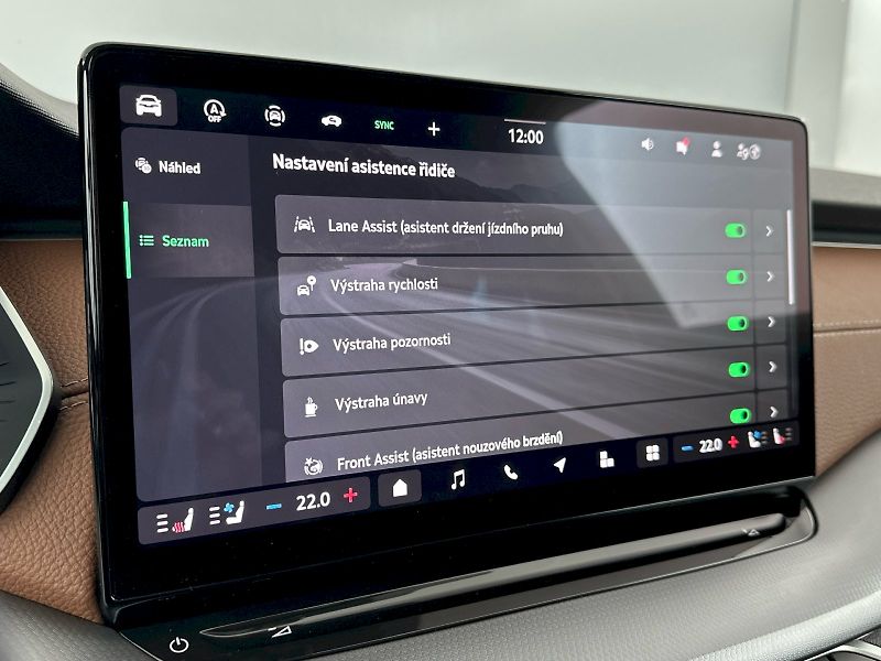 Škoda Octavia (2025) Combi 1.5TSI 110kW Exclusive S - fotka 15 z 35