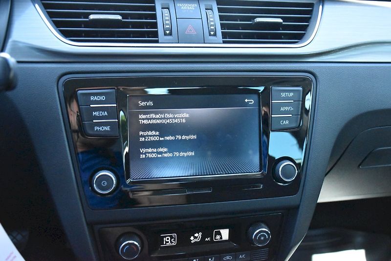 Škoda Rapid (2017) STYLE Plus 1.0 TSI 81kW - fotka 18 z 30