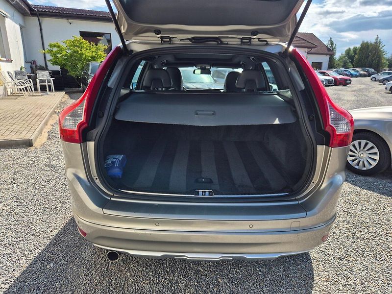 Volvo XC60 (2013) 2.0 D4 Rozvody,TOP STAV - fotka 15 z 24